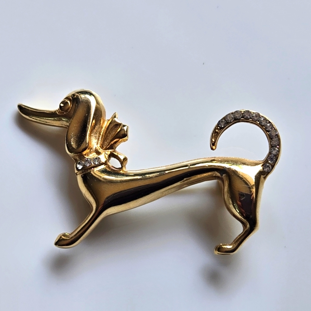 VTG💫Wienerdog Goldtone Dachshund Brooch